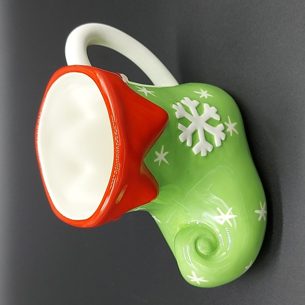 Burton & Burton Tidings of Joy elf shoe mug, EUC